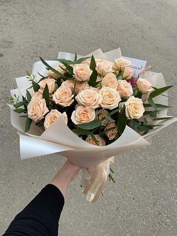 Букет Кремовые розы Латте в Высоцке